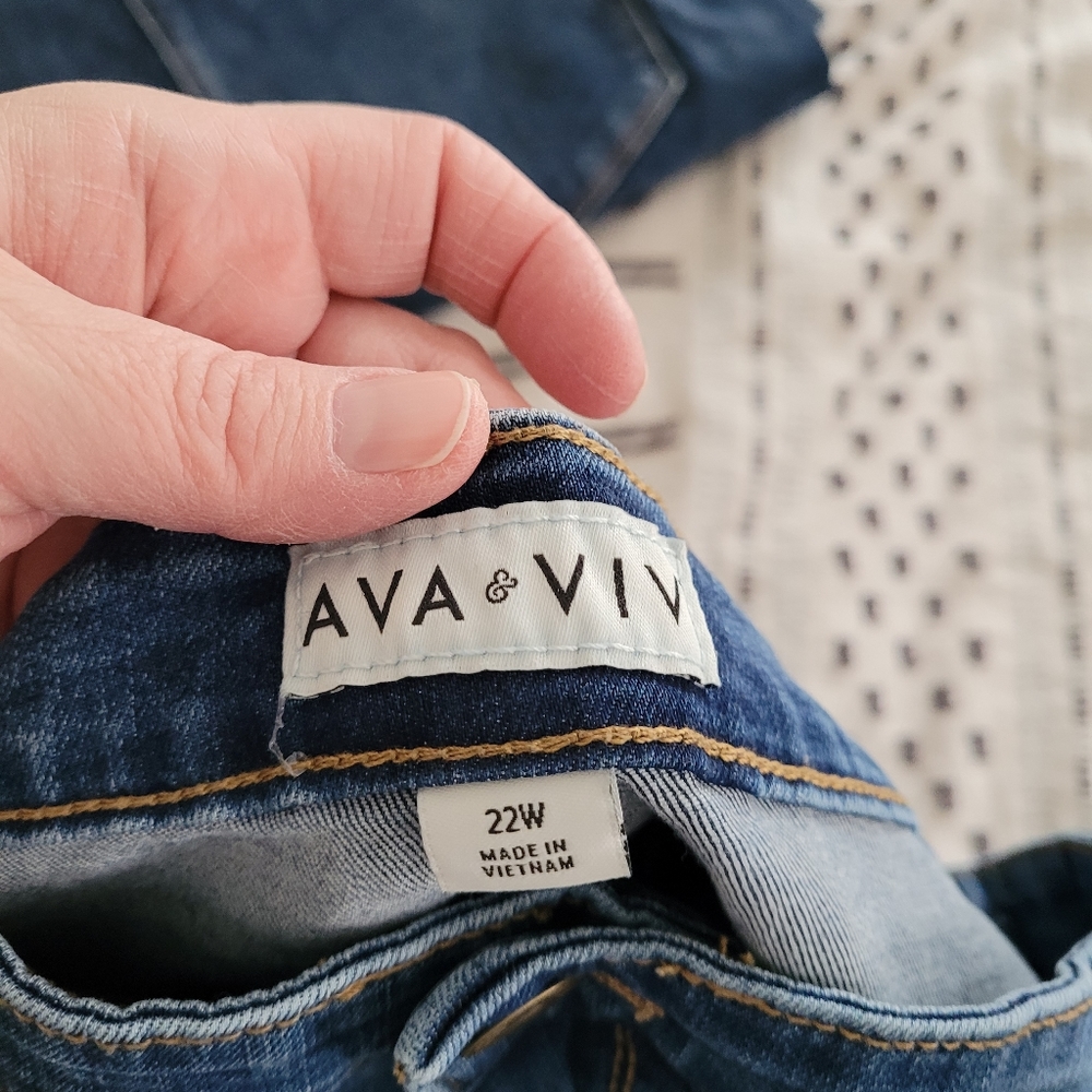 Plus size women's jeans